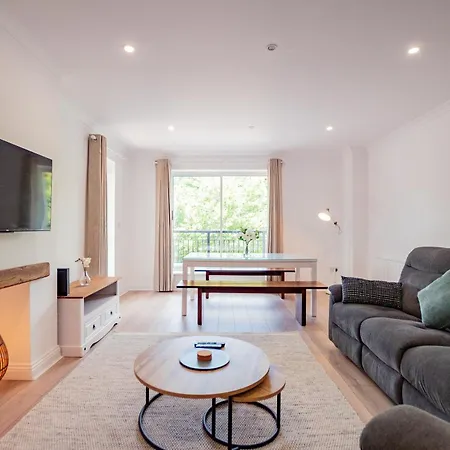 Apartment 3br - Sleeps 6 - Parking *