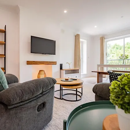 Apartment 3br - Sleeps 6 - Parking