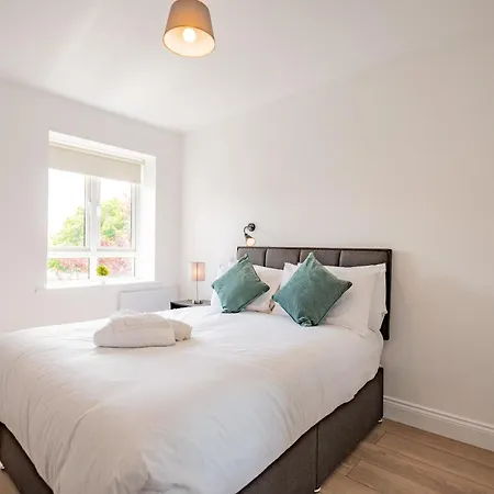 3br - Sleeps 6 - Parking Apartment