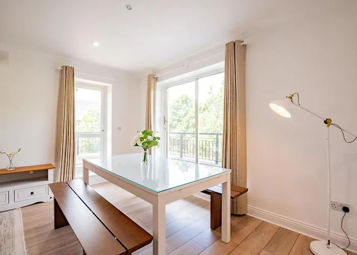 Simply Stunning 3 Bed With Free Parking Galway