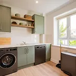 Simply Stunning 3 Bed With Free Parking * Galway